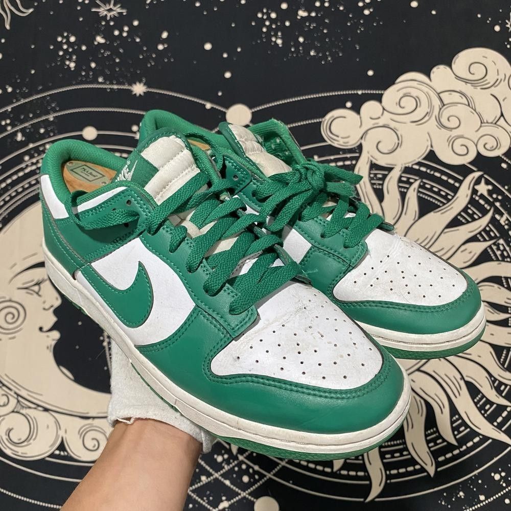 Nike Dunk Low HF5441-101 Athletic Sneaker Men 9 Green Leather Workout Basketball